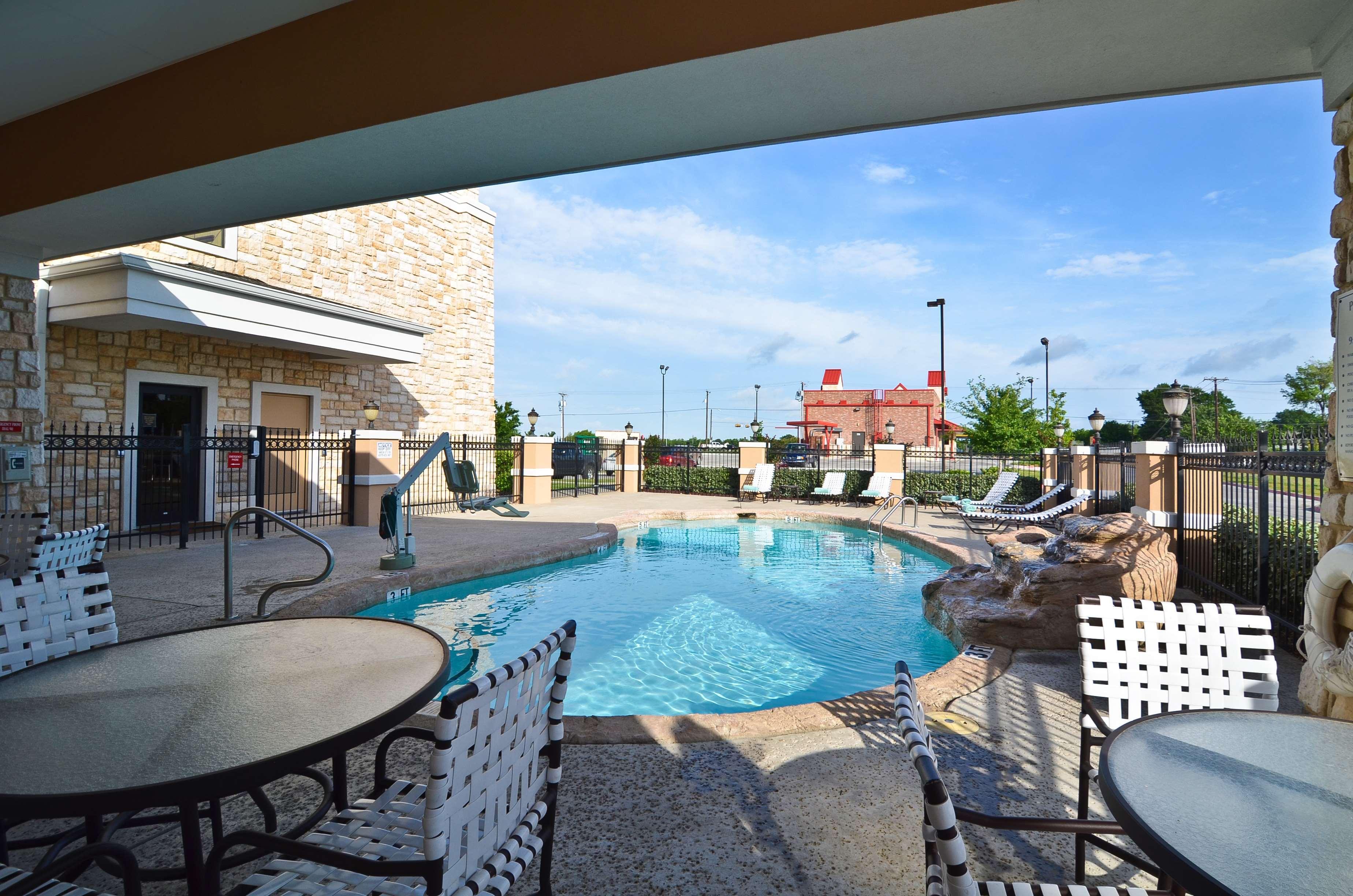Best Western Plus Christopher Inn And Suites Forney Facilities photo